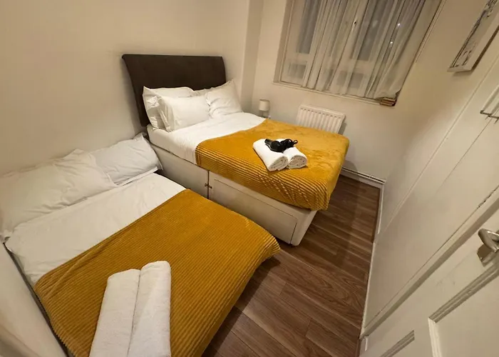 Alder House In Camden For 7 Guests